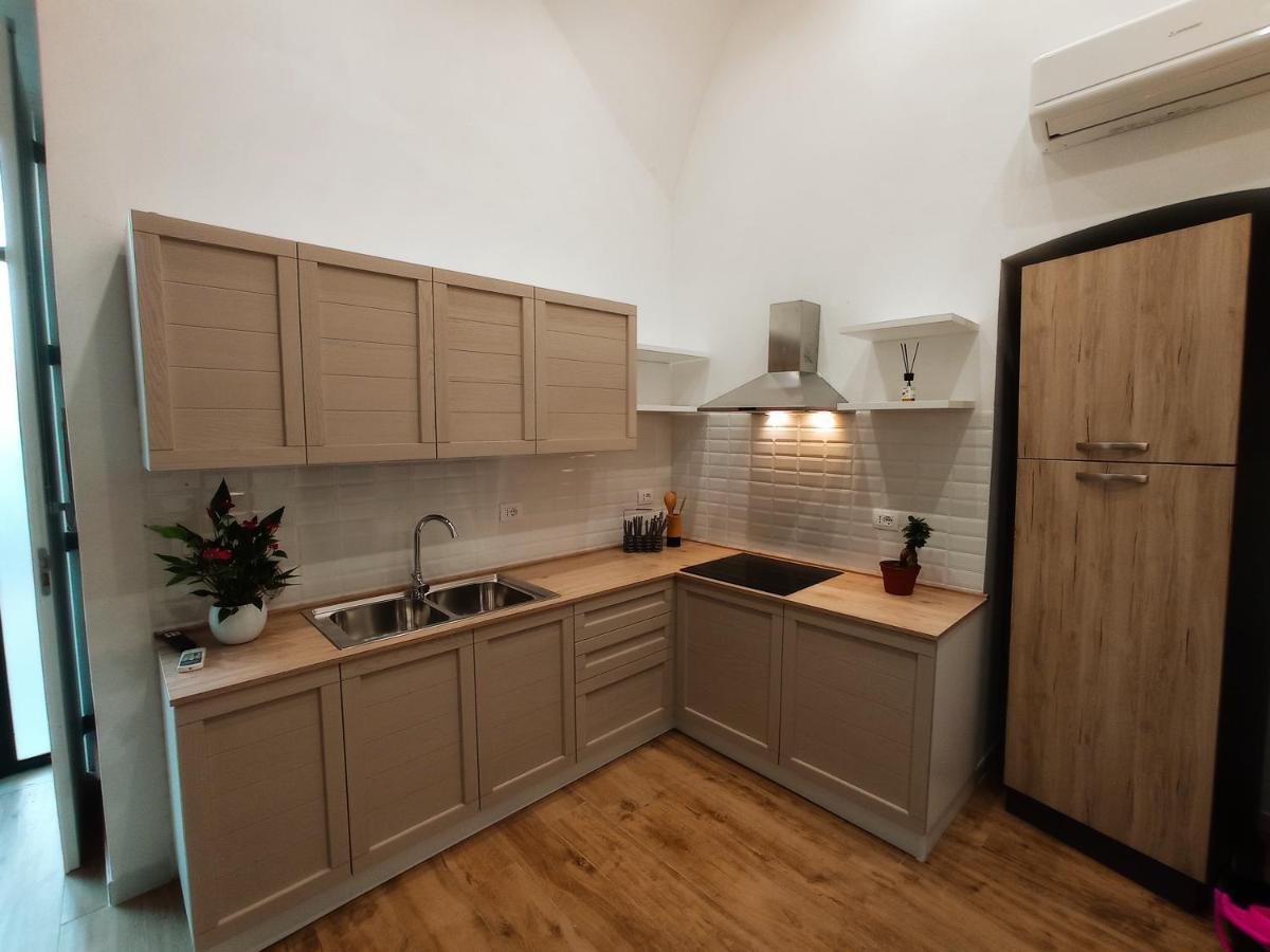 Suites Elifani Marina ตรานิ ภายนอก รูปภาพ